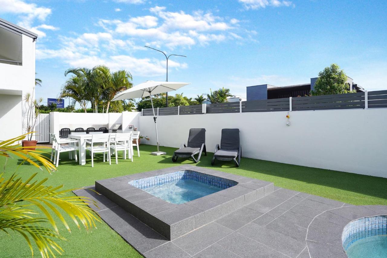 Noosa Parade Holiday Inn Extérieur photo